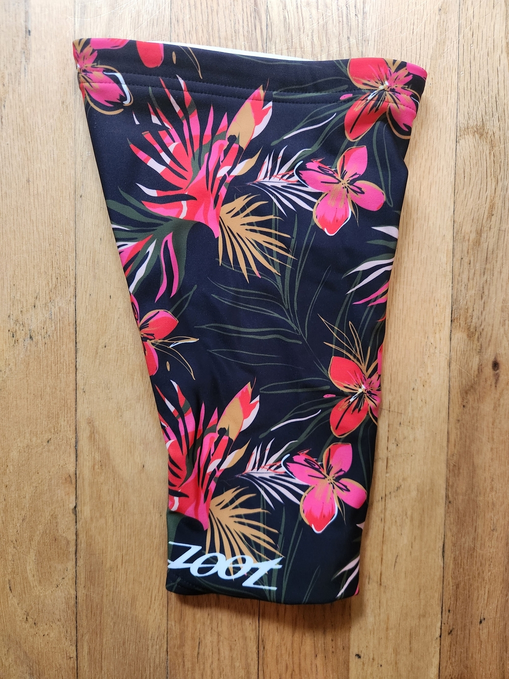 Zoot Women's Floral Athletic Cycling Biking Knee Warmer, Medium